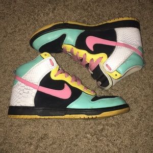 Nike high top 6.0 dunks